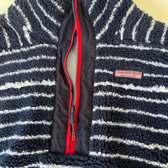 Vineyard Vines Break Stripe Sherpa SuperShep, size small. - Picture 2 of 4